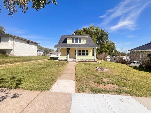 306 N Pine St, Genoa, NE 68640