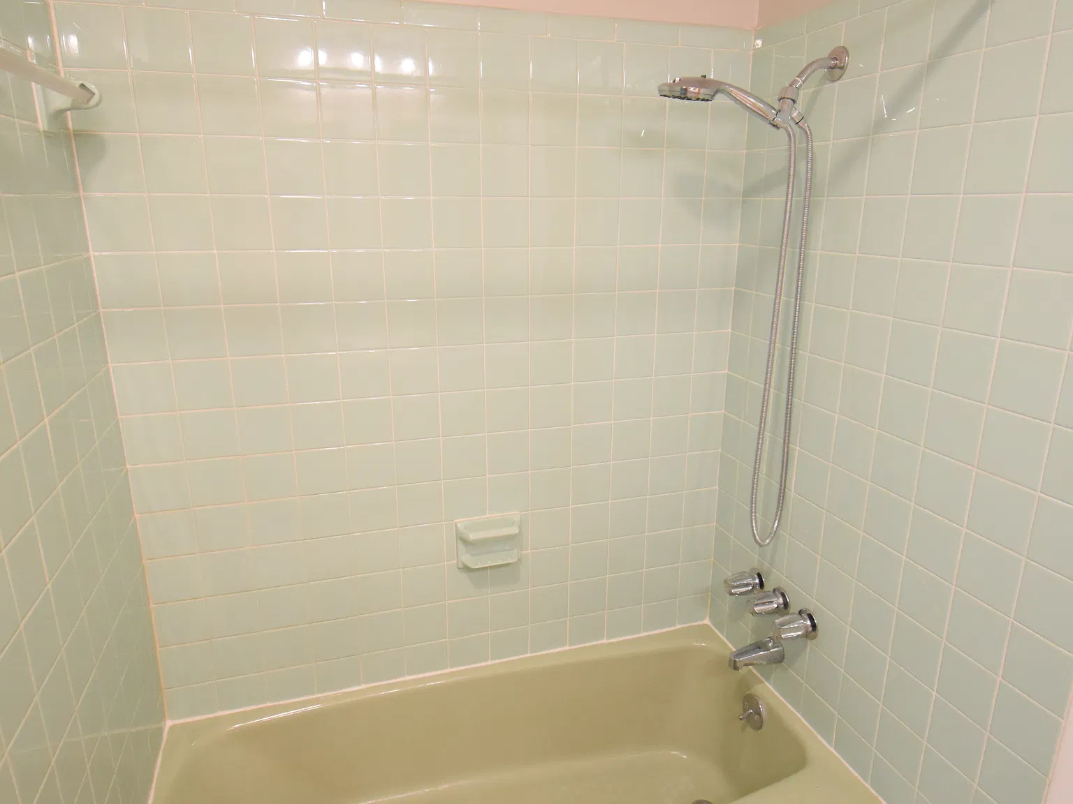 3 bed, 1784 sqft, $1,895 — Photo 3