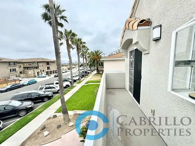 1070 Felspar St #1 — Photo 7