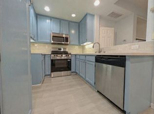 25773 Perlman Pl Unit B, Stevenson Ranch, CA 91381