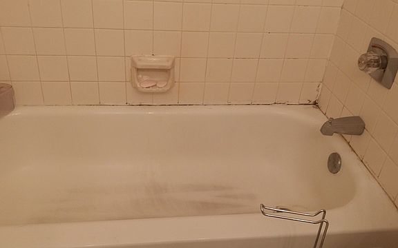 4th image of 1250 N La Salle Dr APT 504