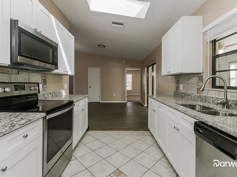 5316 Dellbrook Ave — Photo 4