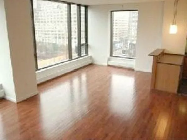 505 Greenwich Street image 1 of 4