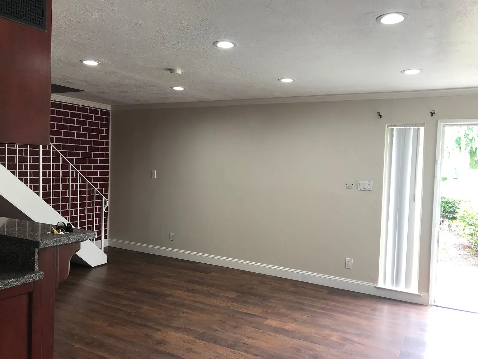 2 bed, 903 sqft, $2,800 — Photo 2