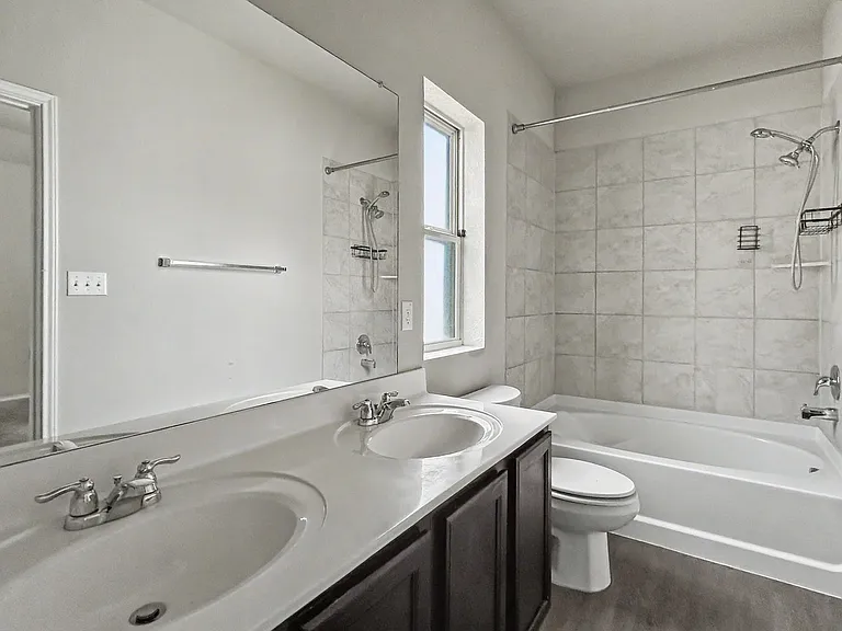 9407 Somers Bnd — Photo 8