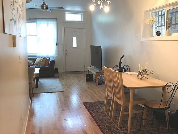 3rd image of 1526 N Artesian Ave #1
