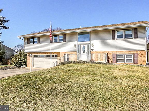 2nd image of 503 Park Hills Dr