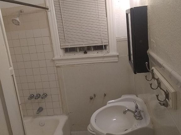 3rd image of 1203 W 10th St
