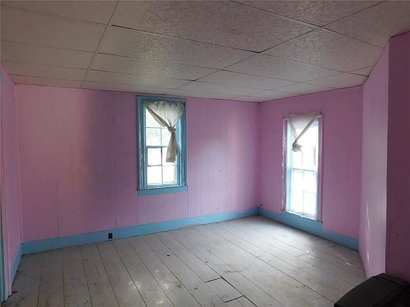 3rd image of 11 Wayland St