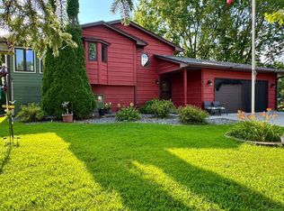 7197 Brian Dr, Centerville, MN 55038