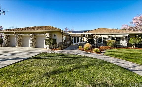 2nd image of 37520 Canyon Hills Dr