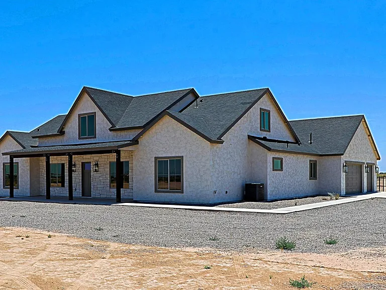 2351 E Cana Ln — Photo 4