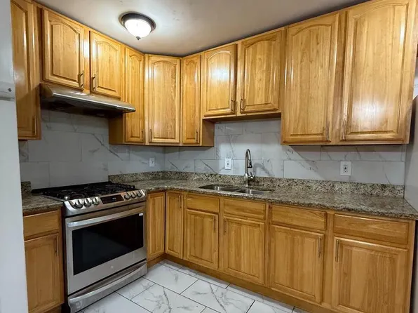 4240 Sheffield Ave, Philadelphia, PA 19136