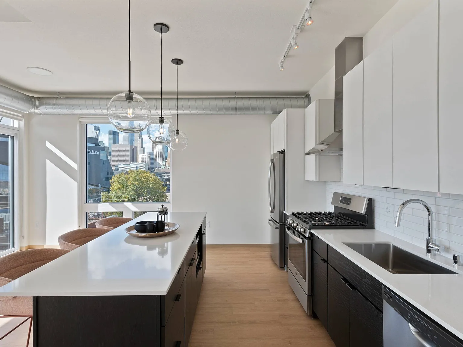 Ox-Op Apartments — Photo 4