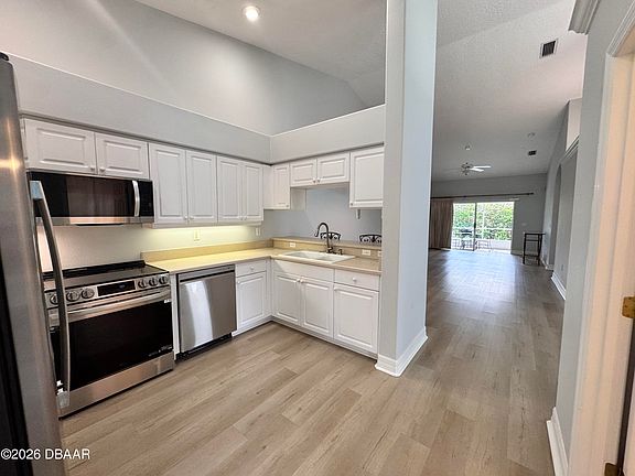3rd image of 1419 Coconut Palm Cir