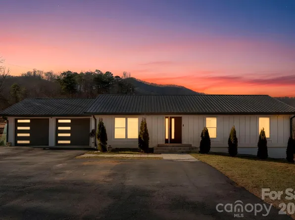 14 Selway Dr, Candler, NC 28715