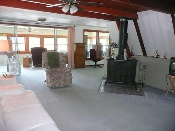 Spacious Living Area