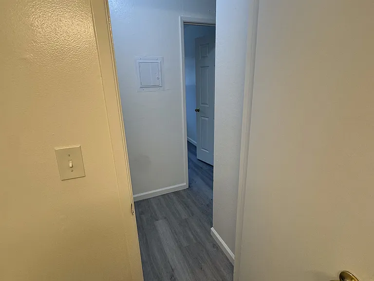 701 9th Ave #8 — Photo 12
