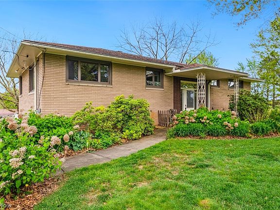 5th image of 9637 Skyway Dr