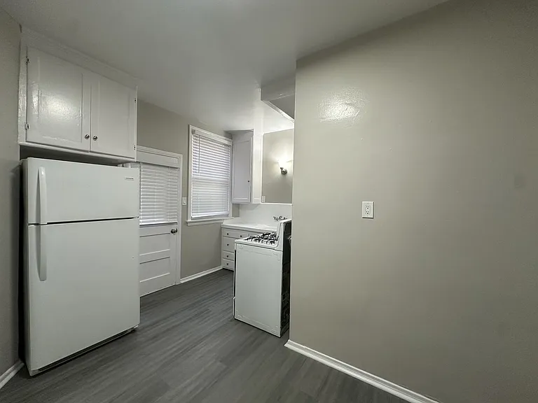 335 Junipero Ave #101 — Photo 6