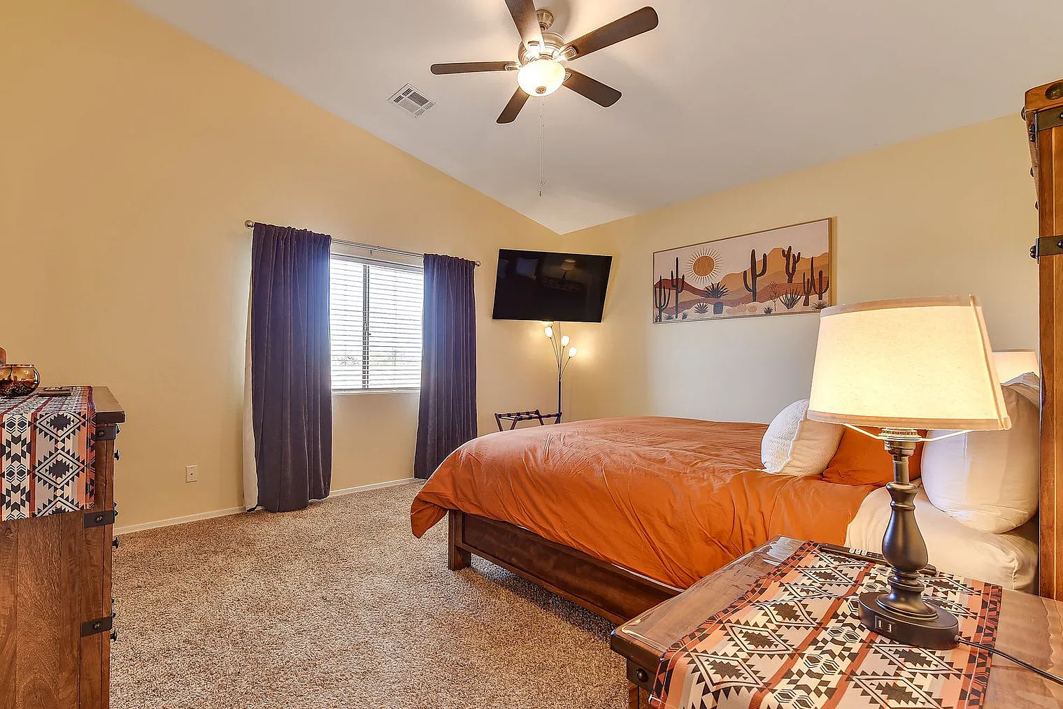 2 bed, 2.0 bath, 1679 sqft, $2,320 — Photo 4