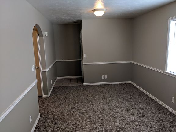 4th image of 215 W Center St APT 6