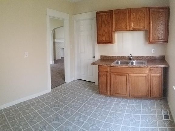 3rd image of 3410 E 134th St