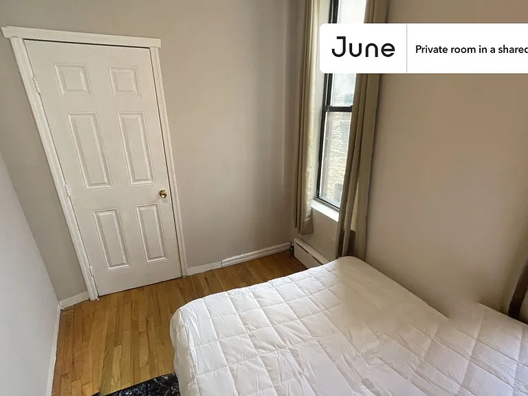 211 W 109th St #B — Photo 2