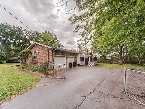 4th image of 194 Berrywood Dr