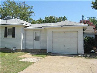 5th image of 737 College St