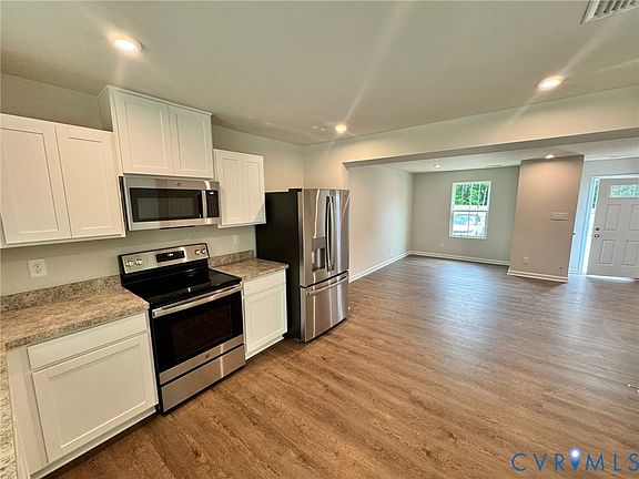 4th image of 1144 Canterbury Ridge Rd