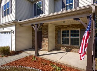 202 Ashton Ct, Sneads Ferry, NC 28460