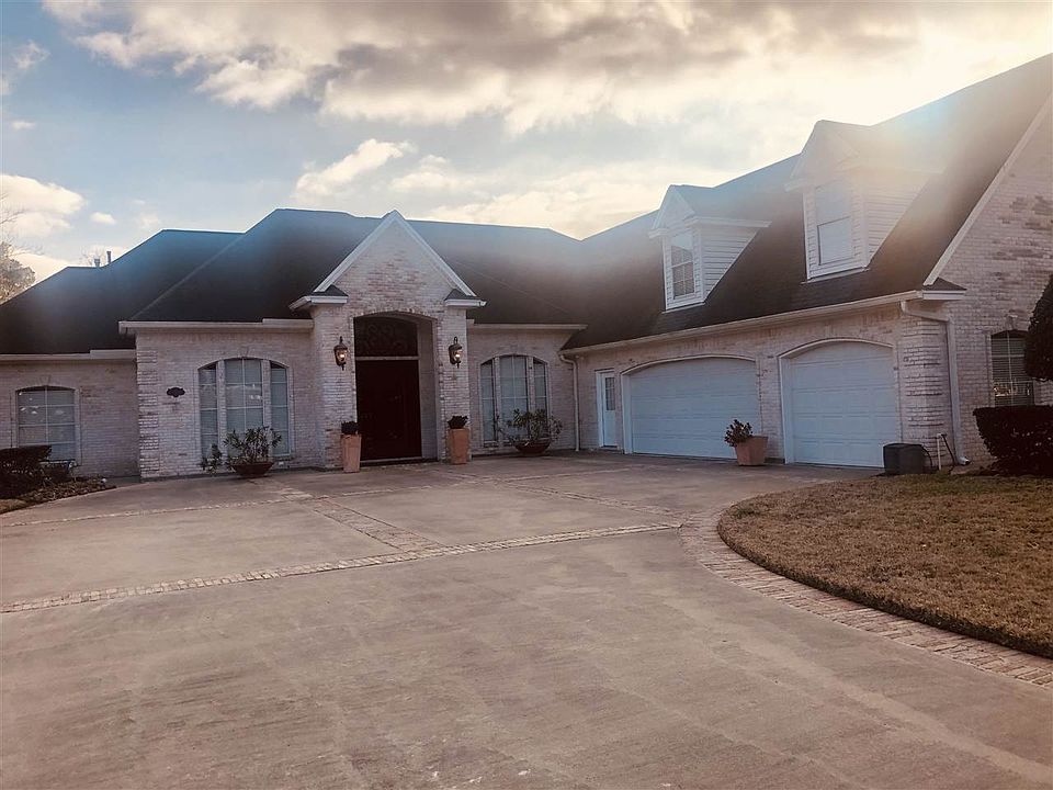 1st image of 2201 E Lucas Dr
