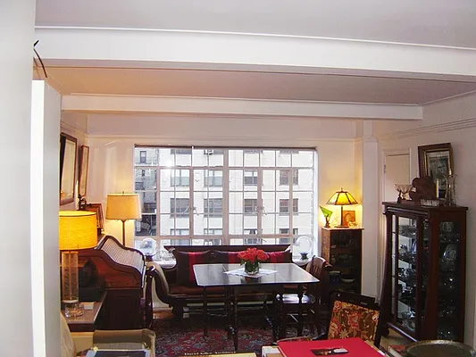 Sold by Aclawrence | media 2