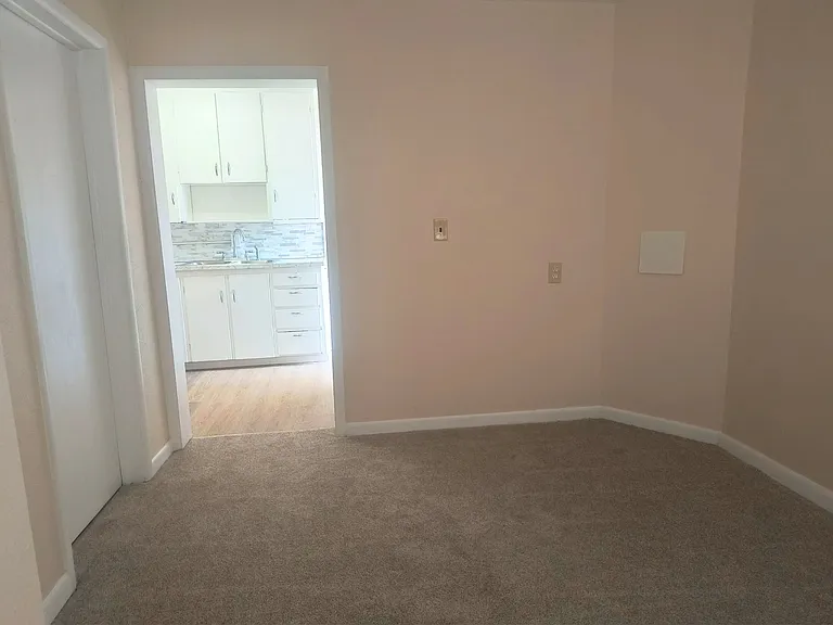 1404 Martin Ln #C — Photo 10
