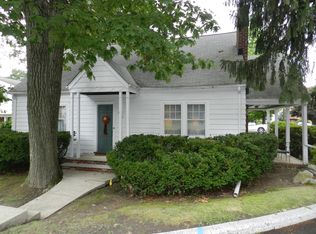 143 Fox Hill Rd, Denville, NJ 07834