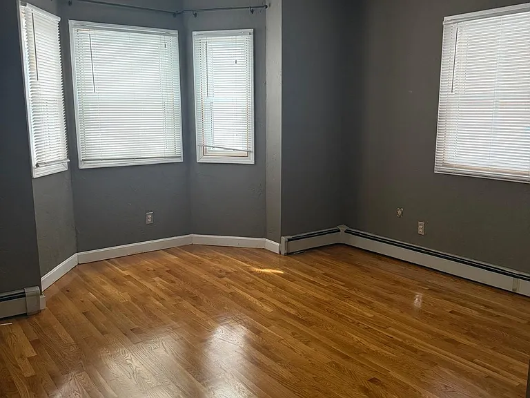 13 Parker St #1 — Photo 1