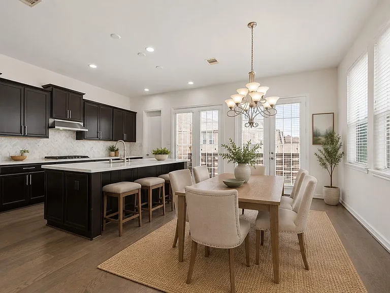 9679 Towne Lake Pkwy — Photo 12