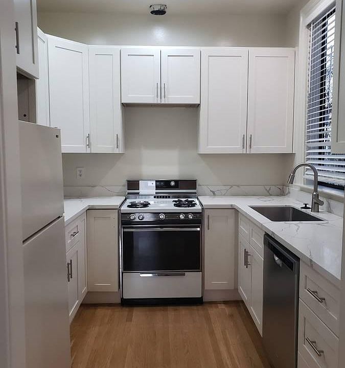 1st image of 3093 Sacramento St