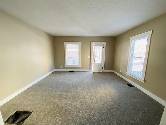 4th image of 407 Vine St #1