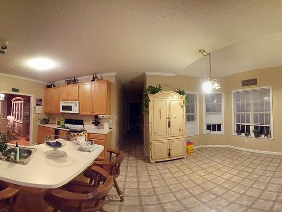 Kitchen and Breakfast Nook