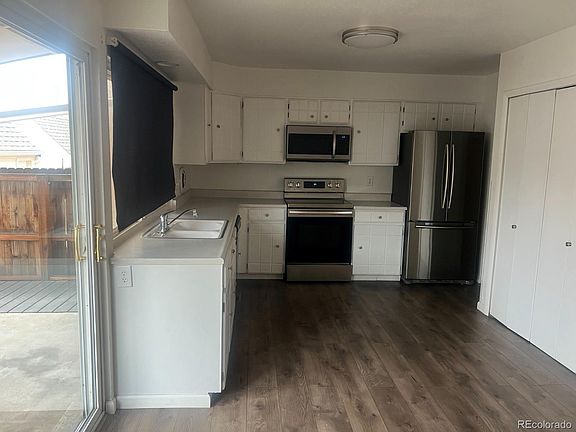 4th image of 2905 S Vaughn Way
