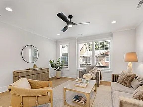 5th image of 1405 Kenilworth Ave