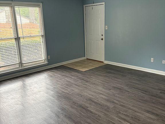4th image of 1252 Britain Dr
