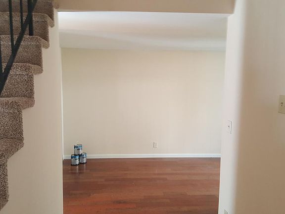 4th image of 123 Fairgrounds Dr