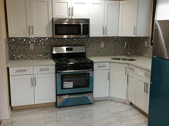 3rd image of 128-09 Sidway Pl #1A