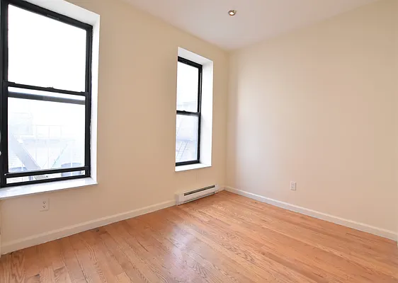 Rented by Bold New York | media 27