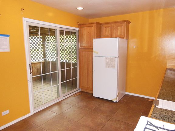 4th image of 921 Southmoor Ln