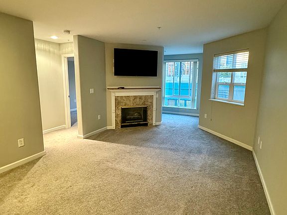 4th image of 3028 Western Ave APT 212