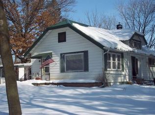 W9280 Oakland Rd, Cambridge, WI 53523